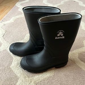 Kamik boots (galoshes) size 4 Big Kid